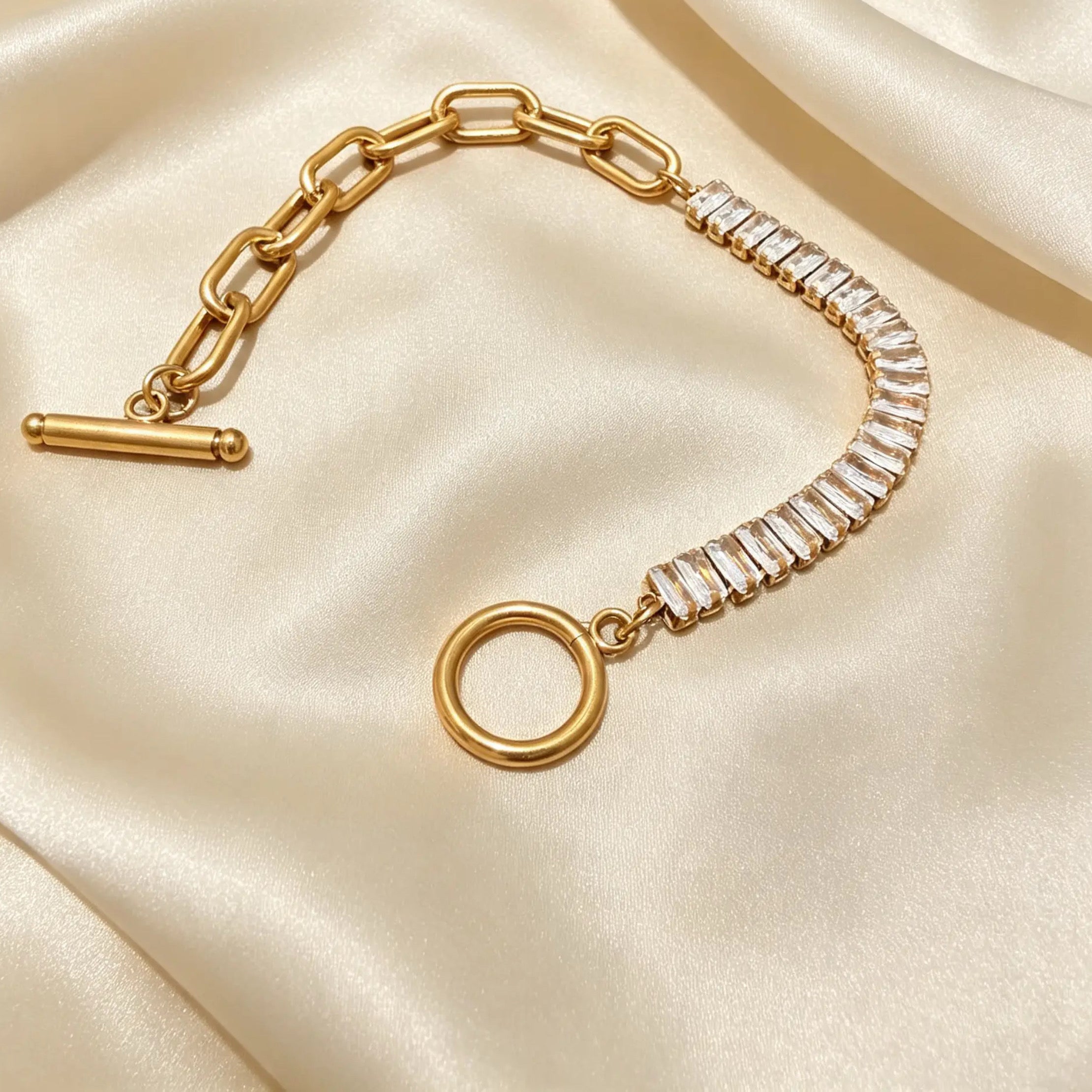 Bracelet à bascule en cristal plaqué PVD or 18 carats