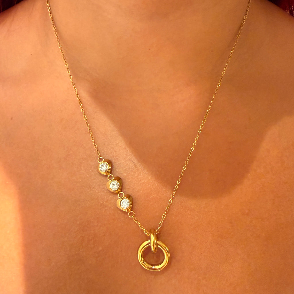 Collier avec Pendentif Rond en Cristal Plaqué Or 18 carats par PVD