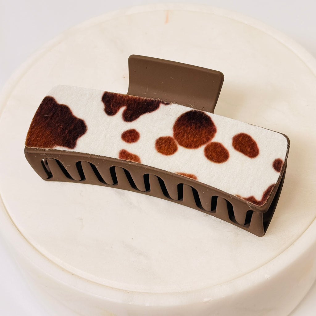 Coffee cow print faux-fur hair claw clip