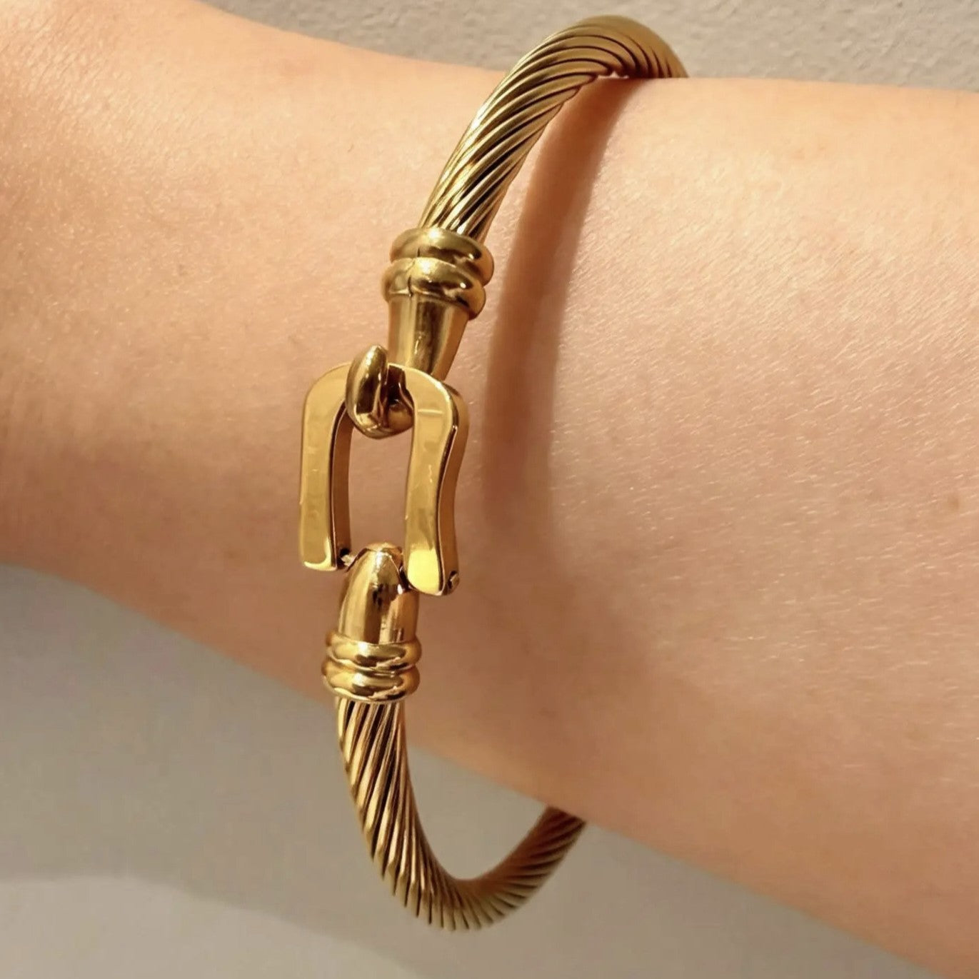 Bracelet Jonc avec Fermoir Boucle PVD Or 18 carats