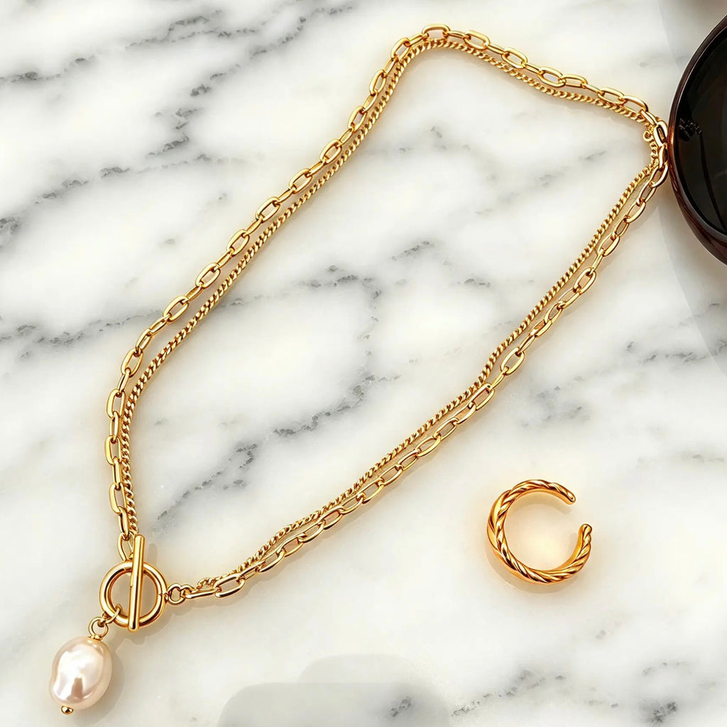 Collier à chaînes multi-rangs plaqué PVD or 18 carats