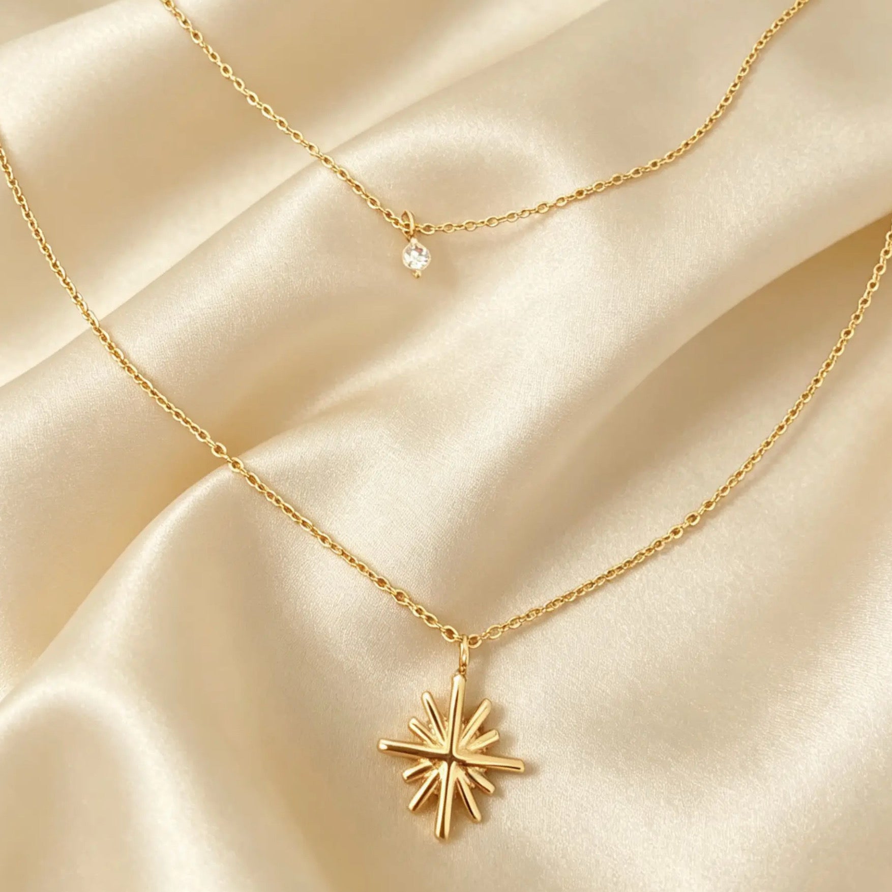 Collier multirang étoile